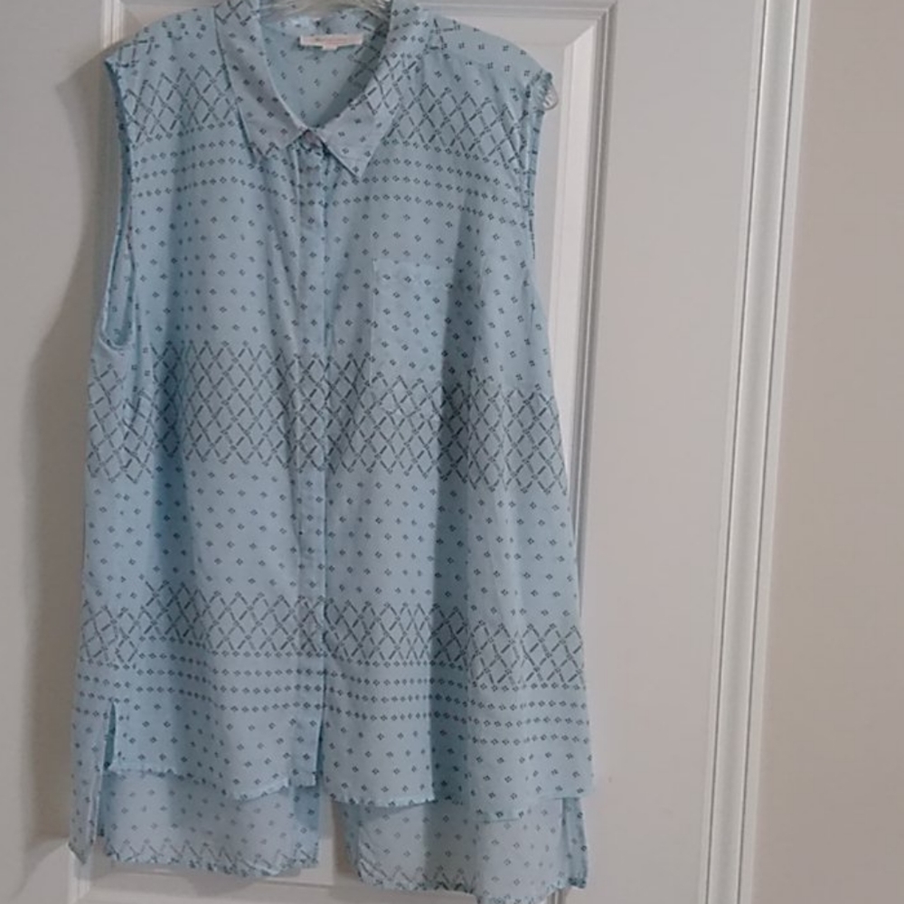 Vince Camuto sleeveless tunic.